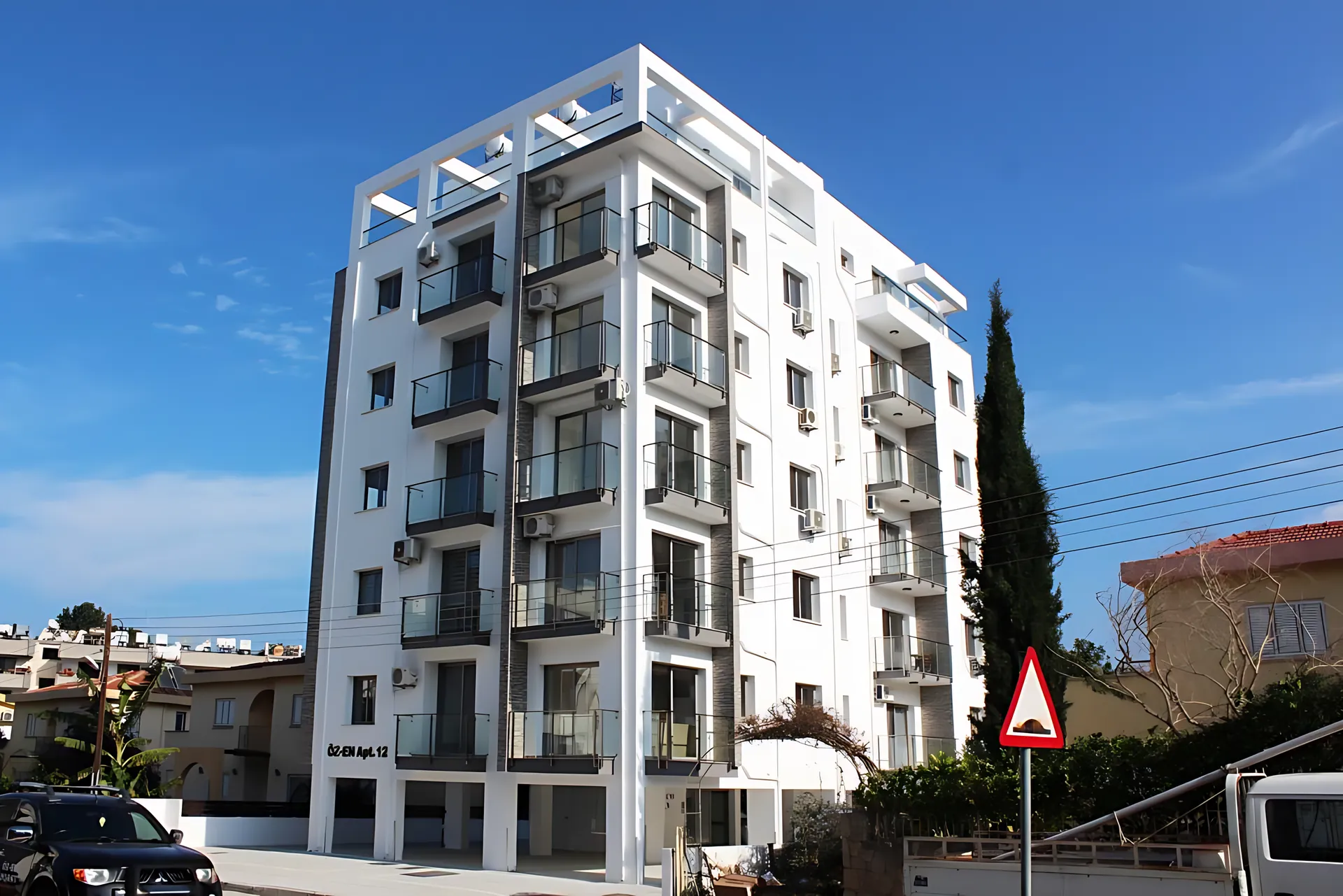 Öz-En 12, Kyrenia
